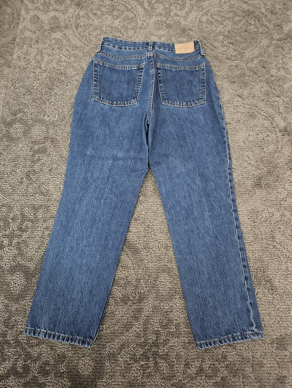 Everlane Straight Leg Jeans in Medium Blue - Picture 7 of 7